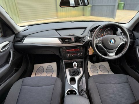 BMW X1 2.0 X1 Xdrive CA64BXL Black #4