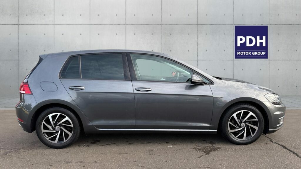 Volkswagen Golf 1.5 Tsi Evo Match Edition AE70WRL Grey #2