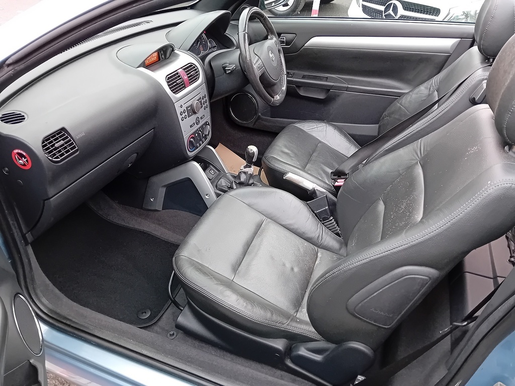 Vauxhall Tigra 1.4I 16V Blue #13