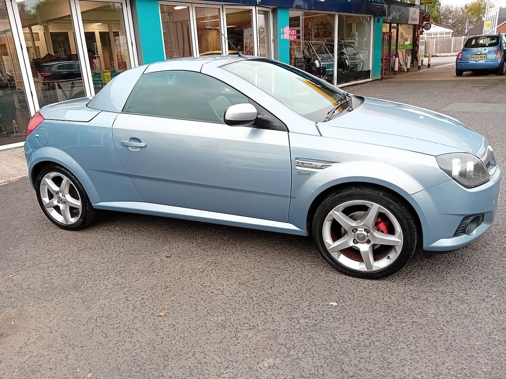 Vauxhall Tigra 1.8I Sport Convertible 185 Gkm Blue #2