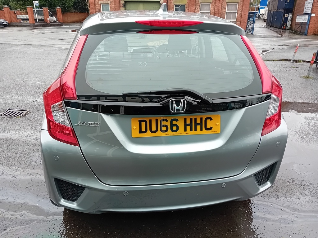 Honda Jazz 1.3 I-vtec Se Hatchback Cvt Ss 102 DU66HHC Silver #6