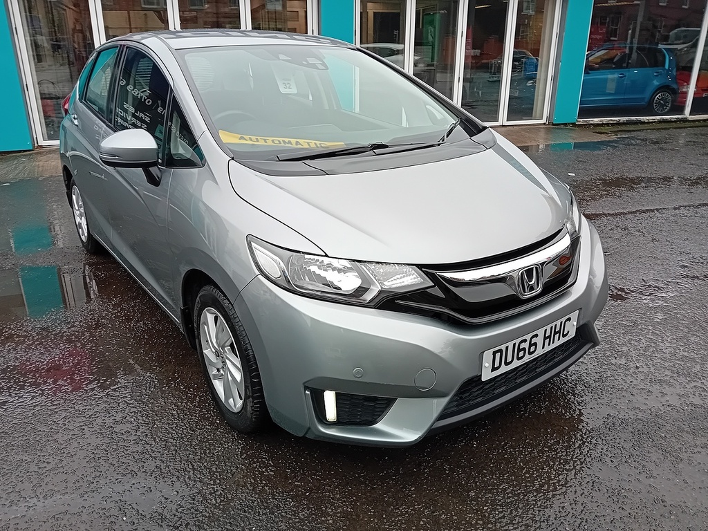 Honda Jazz 1.3 I-vtec Se Hatchback Cvt Ss 102 Silver