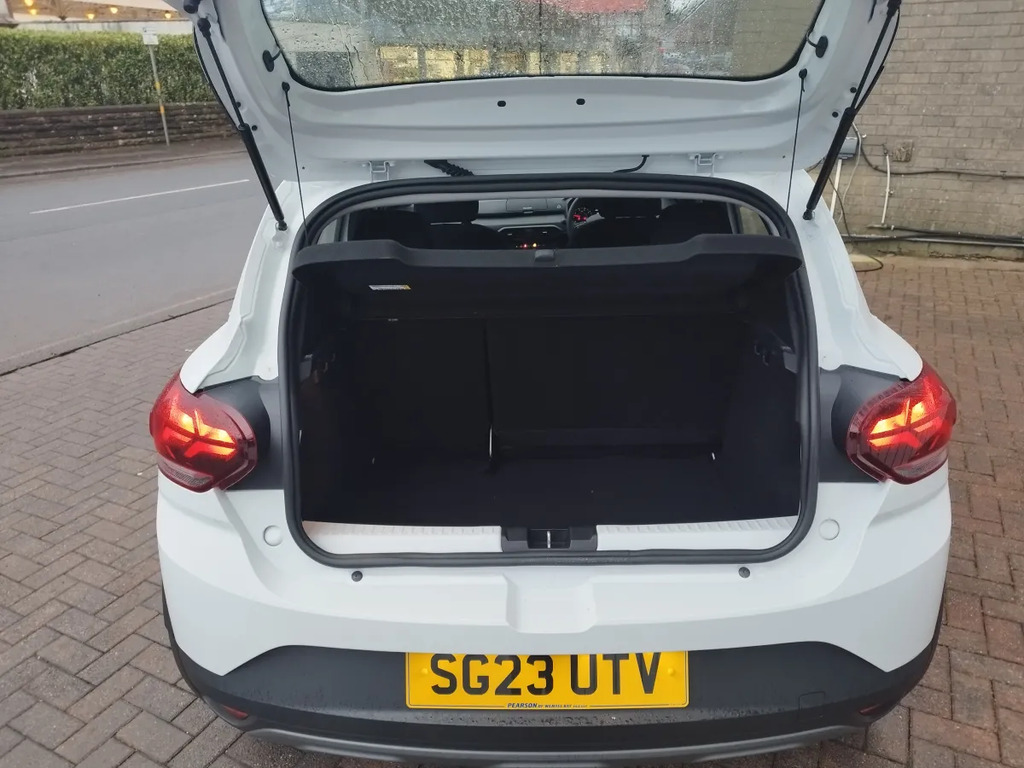 Dacia Sandero Stepway 1.0 Tce Essential SG23UTV White #6
