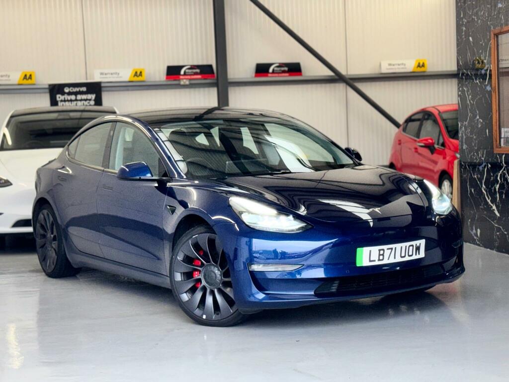 Tesla Model 3 Saloon