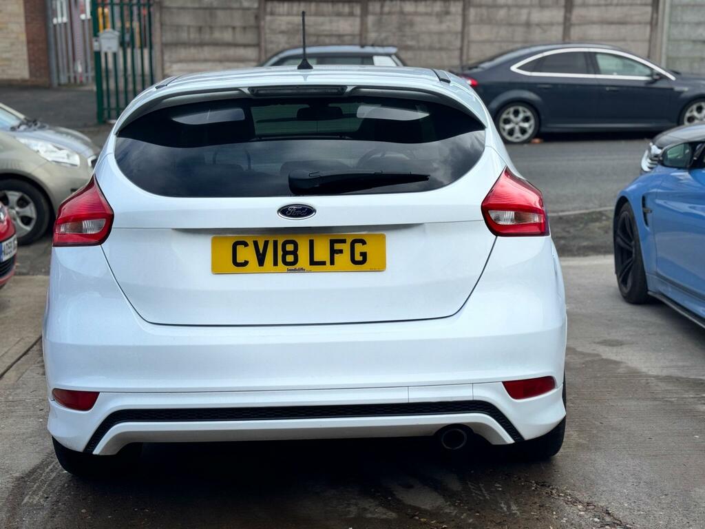Ford Focus Hatchback CV18LFG #6