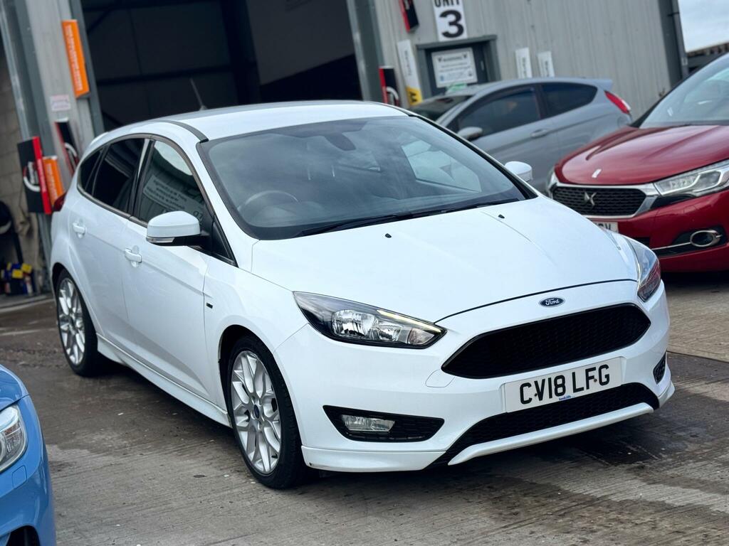 Ford Focus Hatchback CV18LFG #2