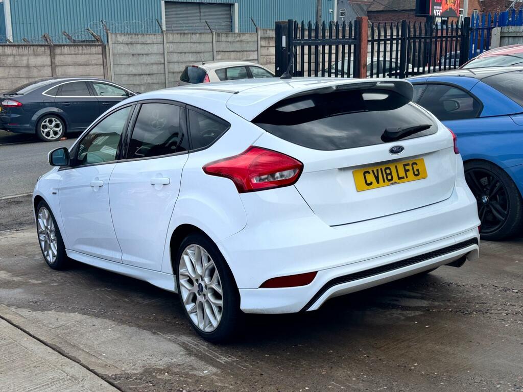 Ford Focus Hatchback CV18LFG #4