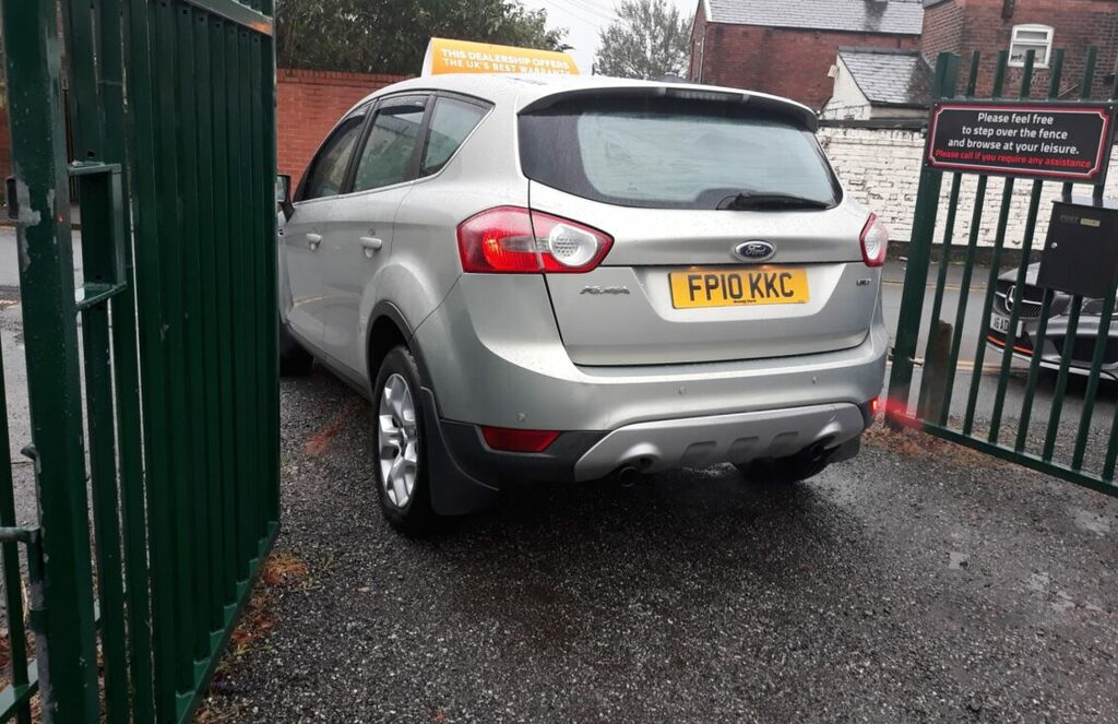 Ford Kuga Suv FP10KKC Black #4