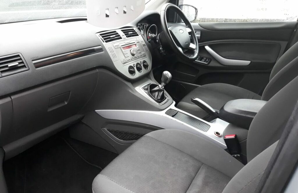 Ford Kuga Suv FP10KKC Black #6
