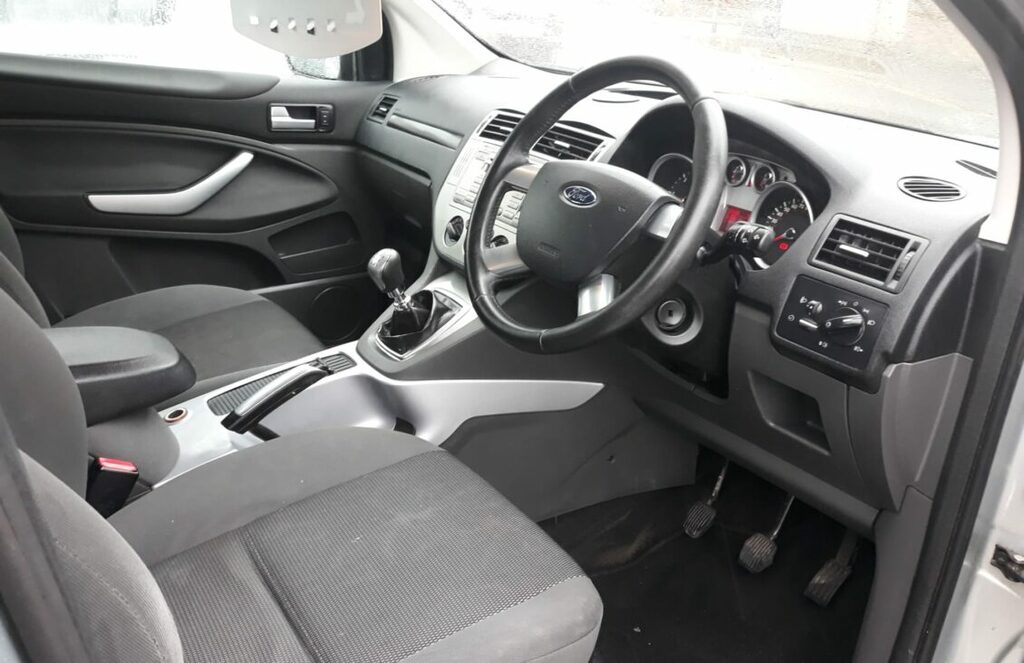 Ford Kuga Suv FP10KKC Black #5