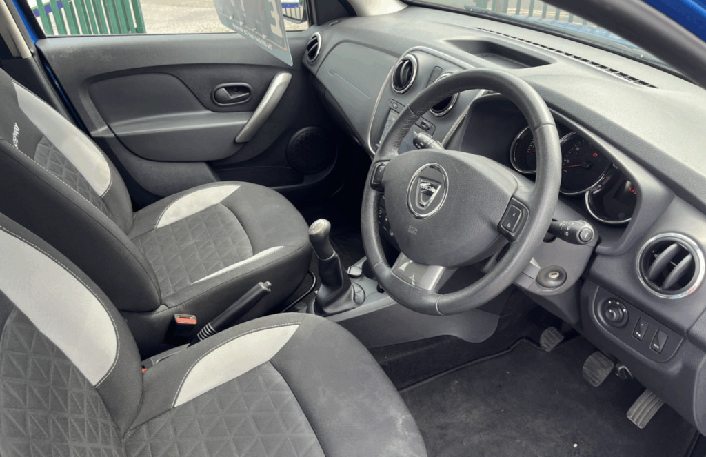 Dacia Sandero Laureate Black #5