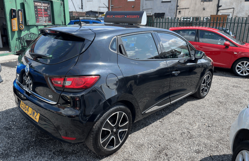 Renault Clio Hatchback E064JWZ Black #4