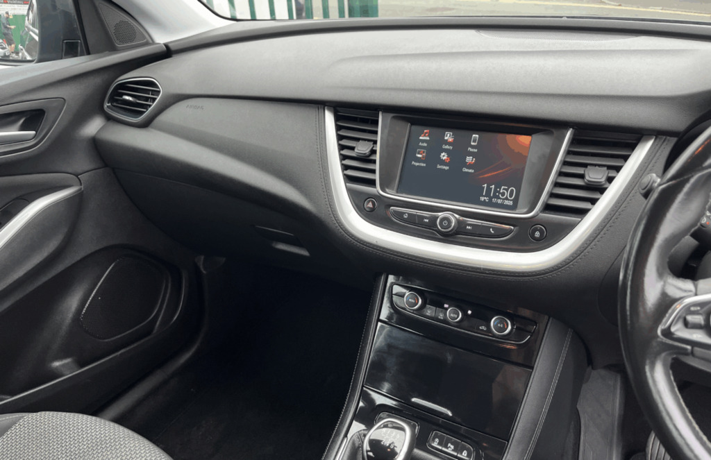 Vauxhall Grandland Suv PN67ZRA Black #6