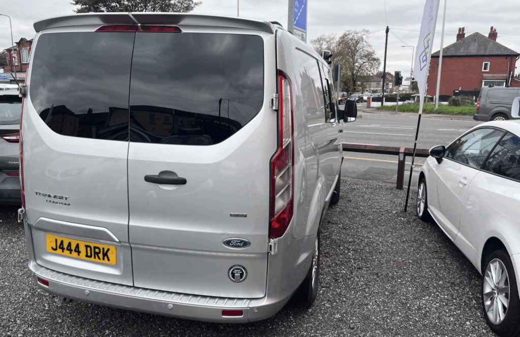 Ford Transit Custom Mpv J444DRK Black #2