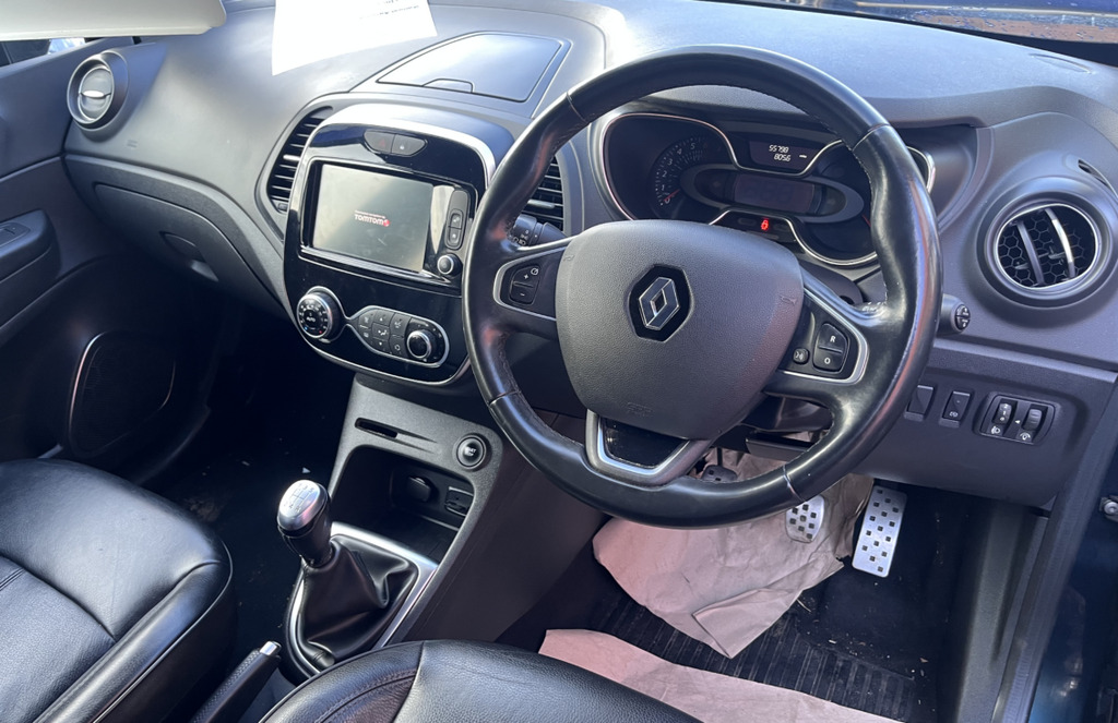 Renault Captur Hatchback BL67RHU Black #6