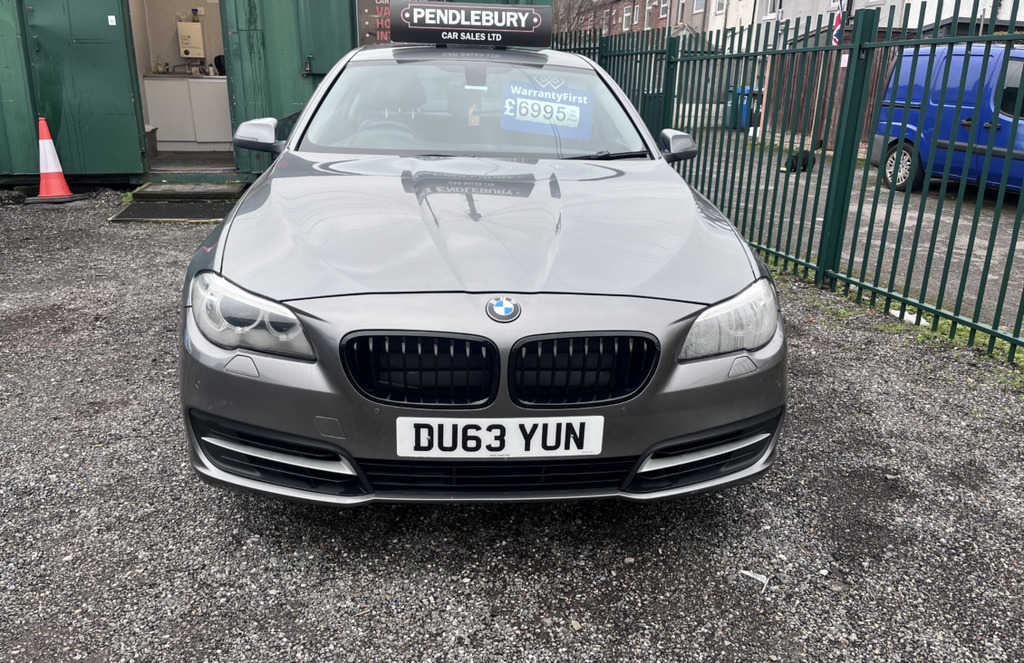 BMW 5 Series Saloon DU63YUN Black #2
