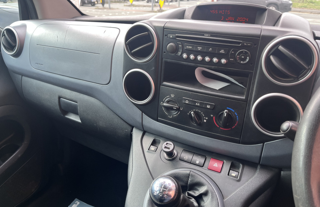 Citroen Berlingo Suv CA58DHJ Black #4