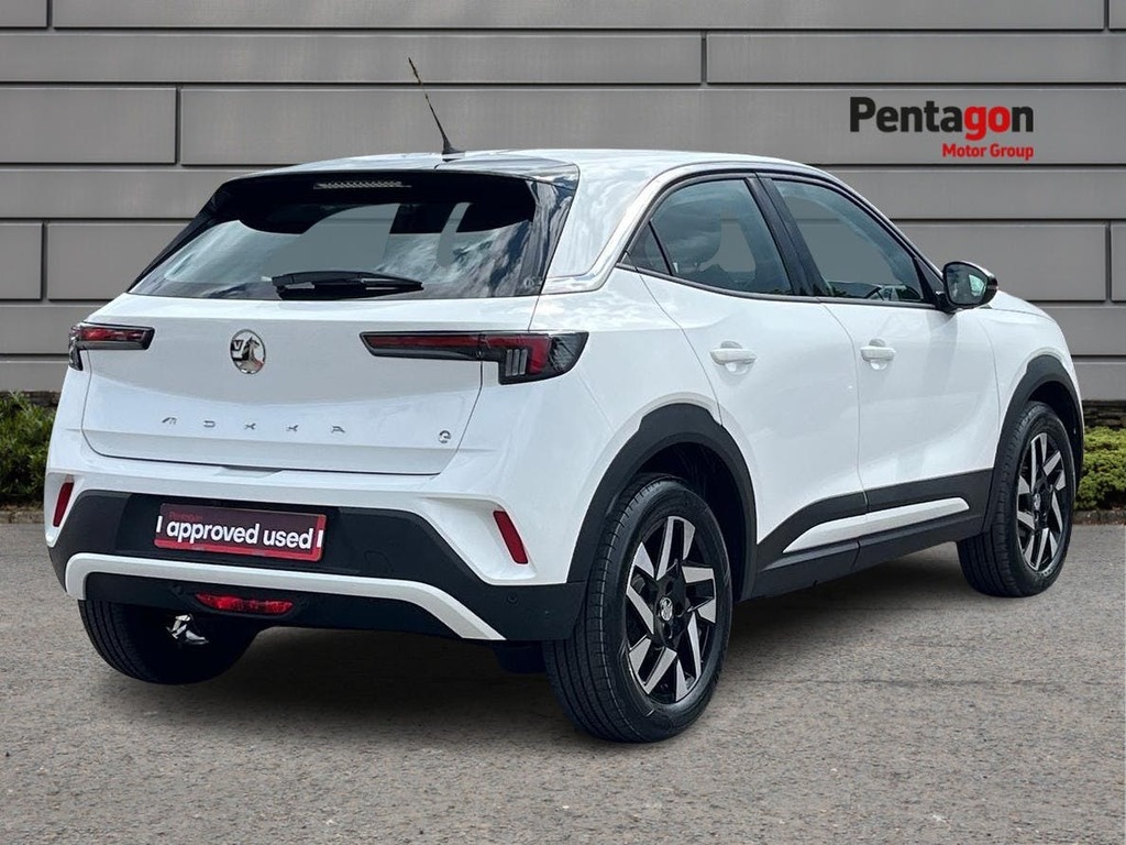 Vauxhall Mokka-e 50Kwh Design Suv 136 Ps MD24UDN White #4
