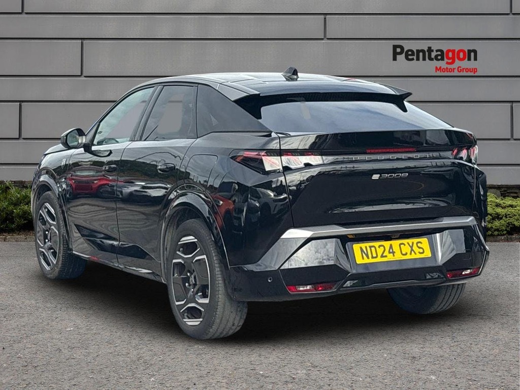 Peugeot 3008 73Kwh Gt Suv 210 Ps ND24CXS Black #2
