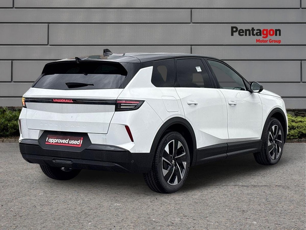 Vauxhall Grandland 73Kwh Gs Suv 213 Ps MT75DTV White #4