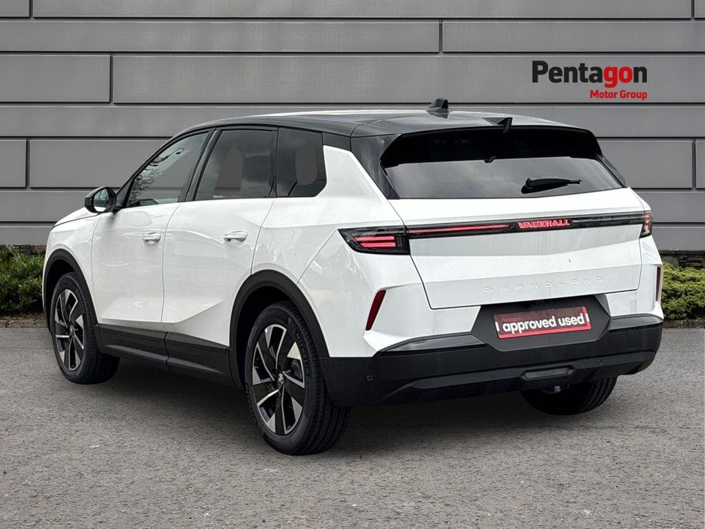 Vauxhall Grandland 73Kwh Gs Suv 213 Ps MT75DTV White #2
