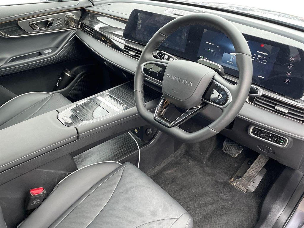 Omoda E5 61.05Kwh Noble Suv 204 Ps YP75ZSN Grey #5