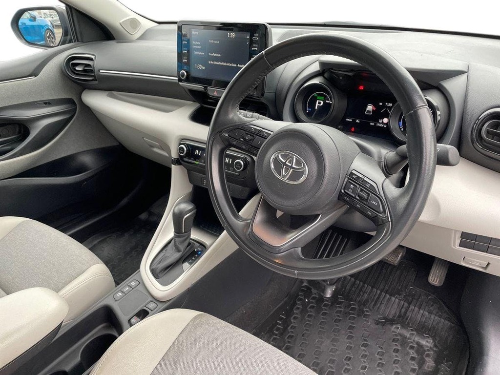 Toyota Yaris 1.5 Vvt H Excel Hatchback Hybrid E Cvt DG22FPA Grey #5