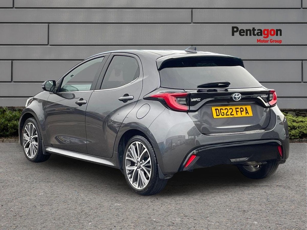 Toyota Yaris 1.5 Vvt H Excel Hatchback Hybrid E Cvt DG22FPA Grey #2