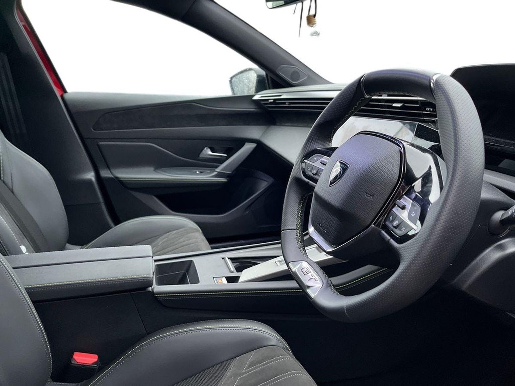 Peugeot 408 1.6 12.4Kwh Gt Fastback Plug In Hybrid Red #6