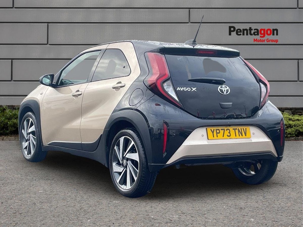 Toyota Aygo X 1.0 Vvt I Edge Hatchback Euro 6 YP73TNV Beige #2