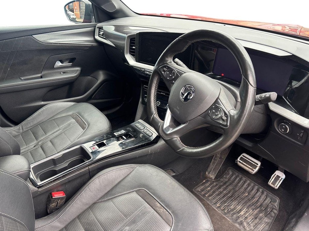 Vauxhall Mokka-e 50Kwh Ultimate Suv 136 Ps OE72YSH Red #5