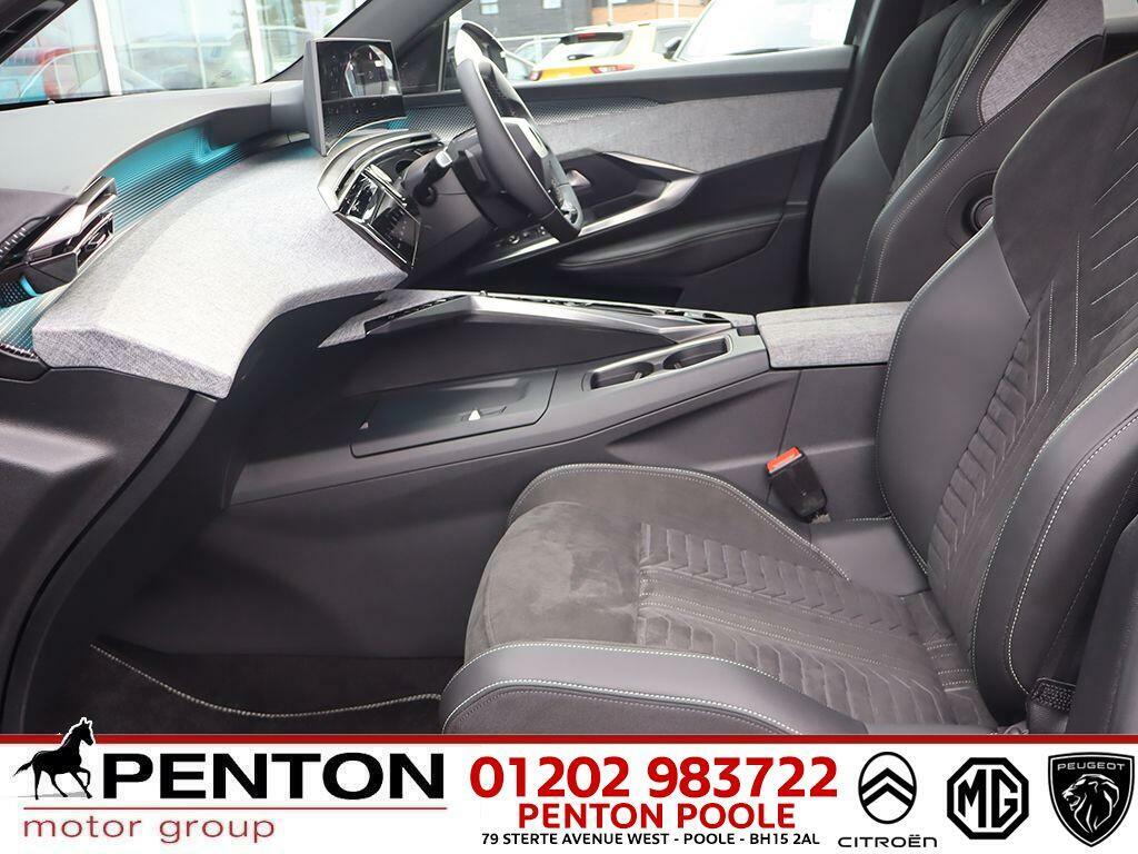 Peugeot 3008 1.2 Mhev Gt E-dsc Euro 6 Ss Grey #4