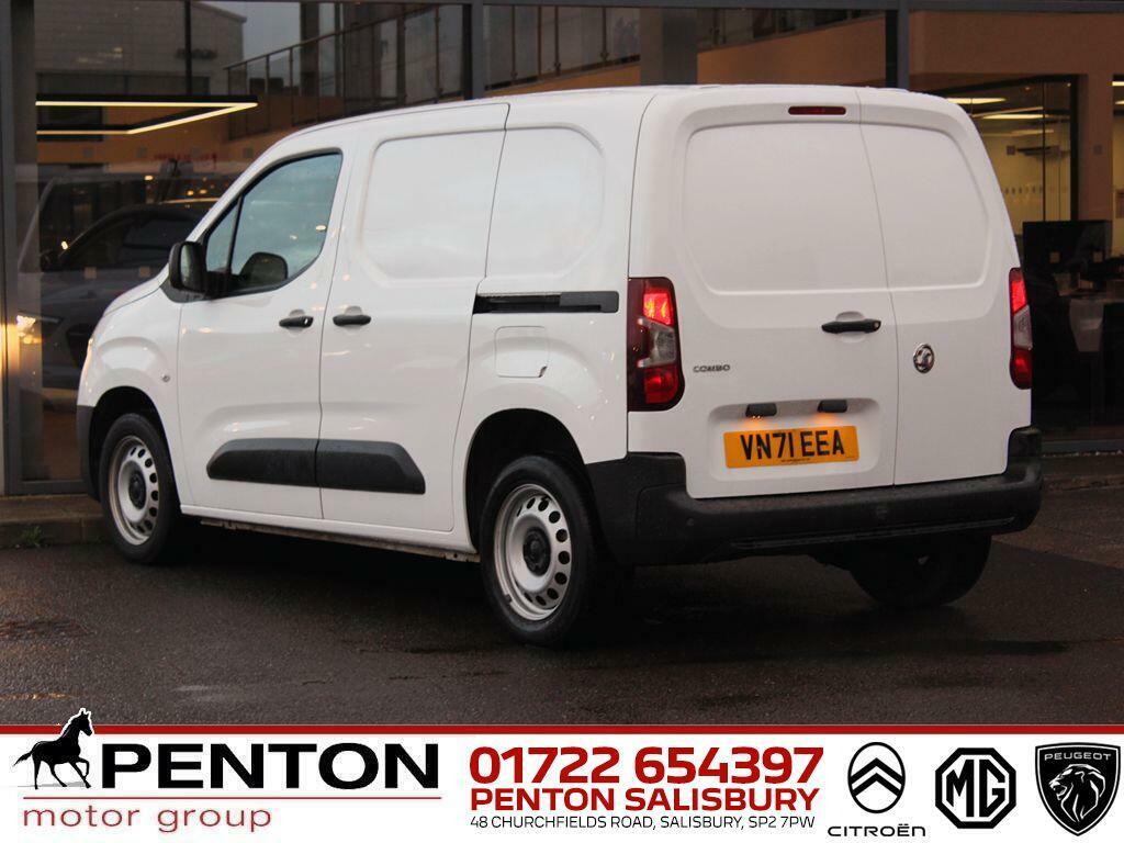 Vauxhall Combo 1.5 Turbo D 2300 Dynamic L1 H1 Euro 6 VN71EEA White #4