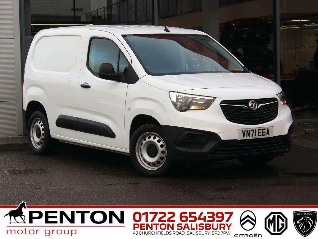 Vauxhall Combo 1.5 Turbo D 2300 Dynamic L1 H1 Euro 6 White