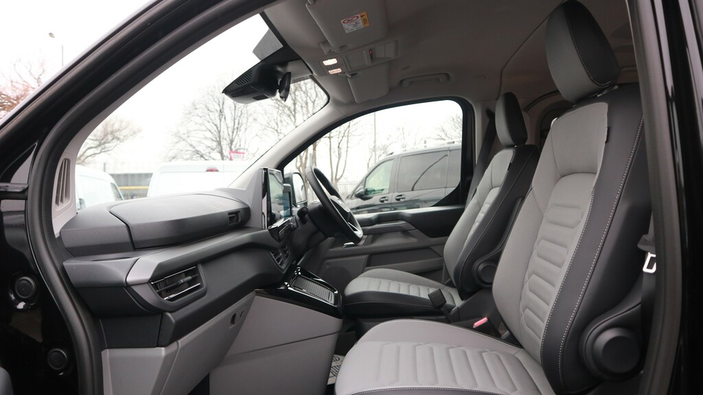 Ford Tourneo Custom L1 Swb H1 160Kw 71Kwh H1 Titanium X 8 Seater Black #3