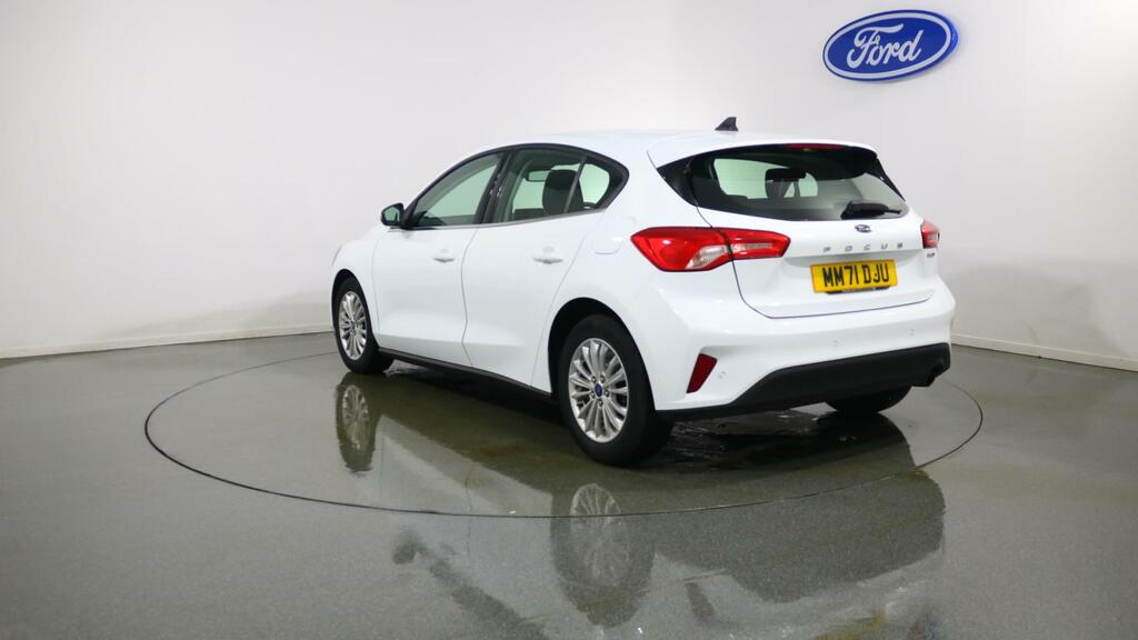 Ford Focus 1.0 Ecoboost Hybrid Mhev 125 Titanium Edition MM71DJU White #3