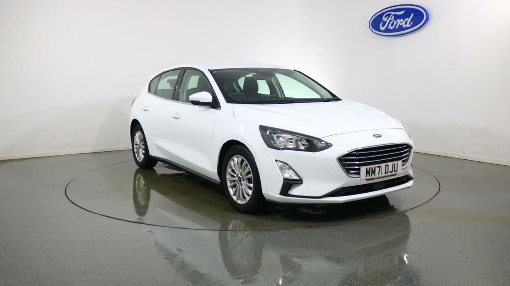 Ford Focus 1.0 Ecoboost Hybrid Mhev 125 Titanium Edition MM71DJU White #4