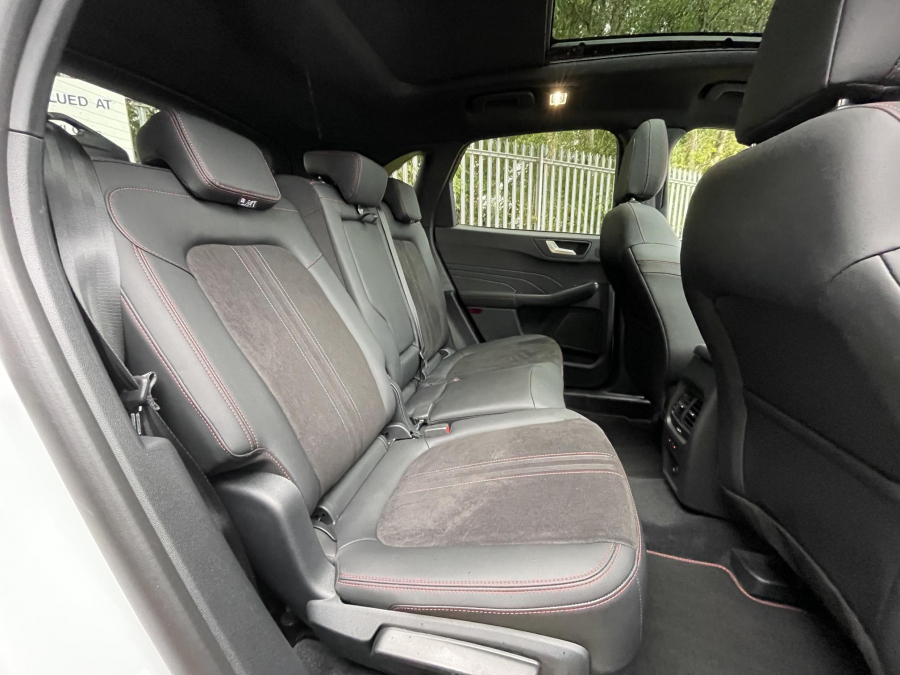 Ford Kuga St-line Phev EJ74JWG White #6