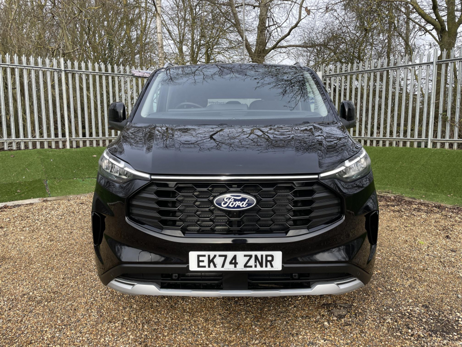 Ford Tourneo Custom Active 8 Black #2