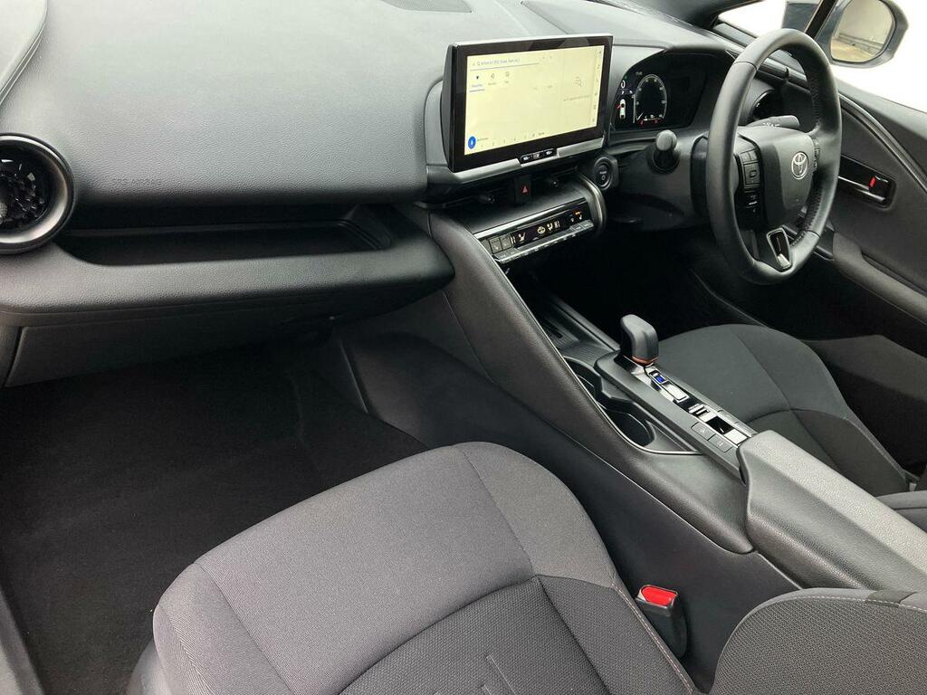 Toyota C-Hr 2.0 Phev Design Cvt YT74LGO White #6