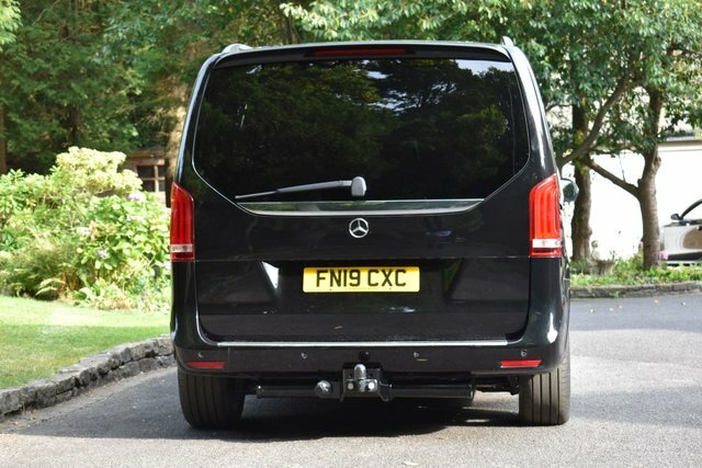 Mercedes-Benz V Class 2.2 V250d Amg Line Mpv G-tronic Euro 6 FN19CXC Black #4