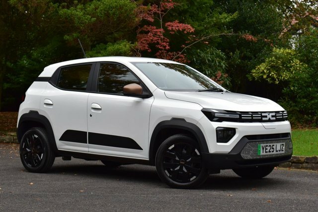 Dacia Spring 65 26.8Kwh Extreme Hatchback 65 White