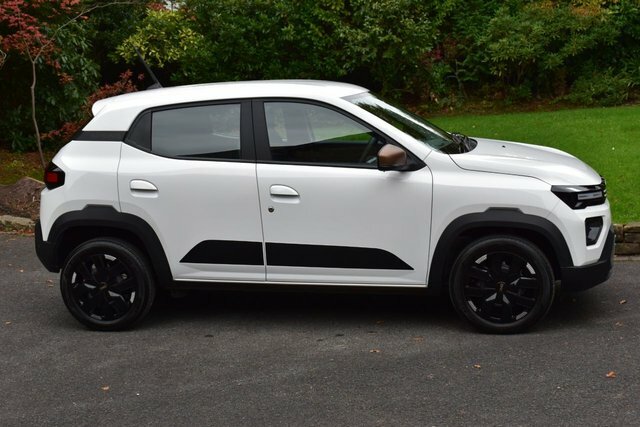 Dacia Spring 65 26.8Kwh Extreme Hatchback 65 YE25LJZ White #2
