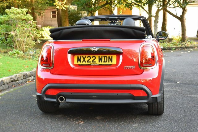 Mini Convertible 1.5 Cooper Exclusive Convertible Steptr MX22WDN Red #4