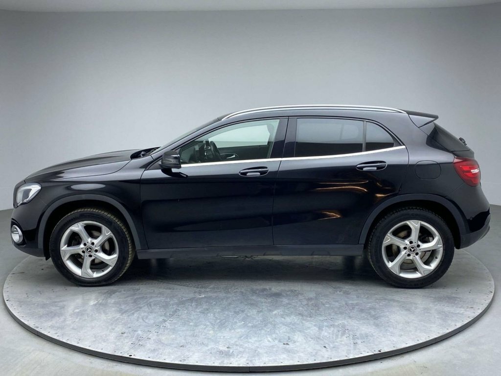 Mercedes-Benz GLA Class 1.6L Sport GU68EUP Black #3