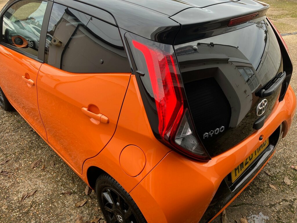 Toyota Aygo X X-cite 1.0 Vvt-i Euro 6 71 Ps X-shif HW20HMD Orange #2