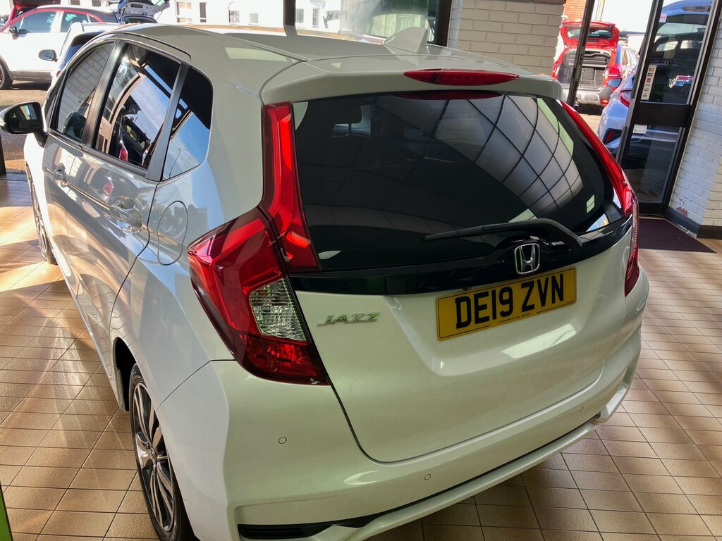 Honda Jazz Ex I-vtec 102 Ps 1.3 Euro 6 Ss Cv White #3