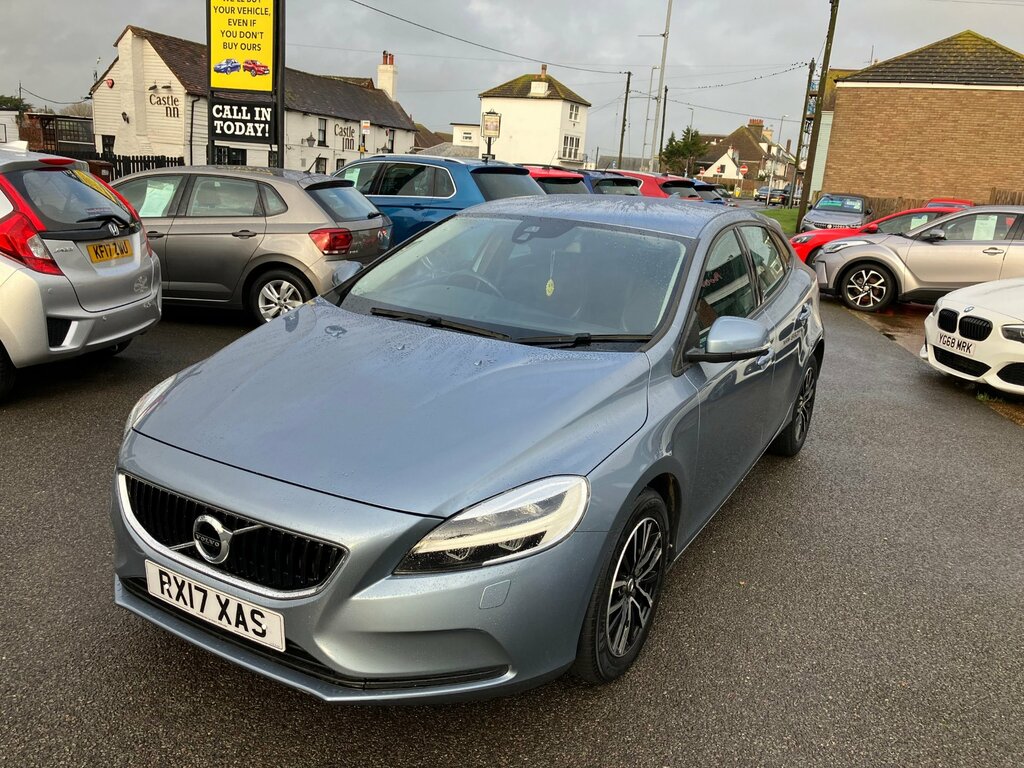 Volvo V40 T3 Momentum Nav Plus 1.5 Hatchback Aut RX17XAS Blue #5