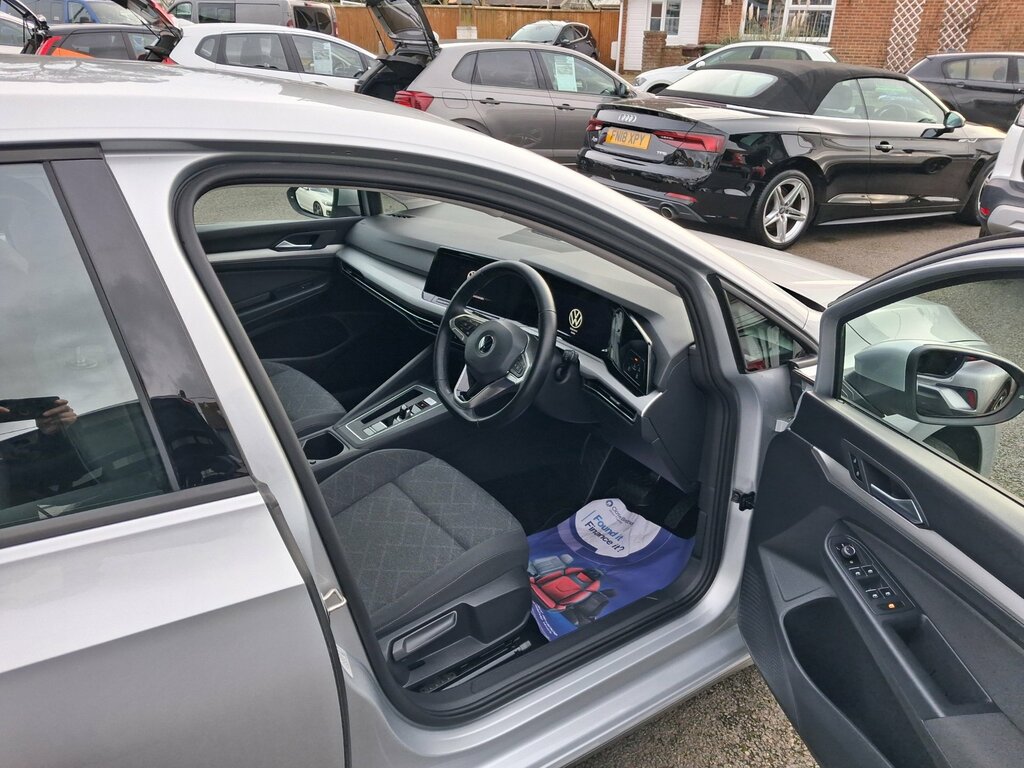 Volkswagen Golf Life 1.0 Etsi Mhev Hatchback Hybrid Ds GY21SVE Silver #2