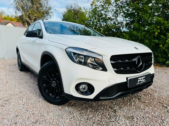 Mercedes-Benz GLA Class 2018 1.6 Gla200 Se Suv 7G-dct Euro 6 S YP18MXF White #4